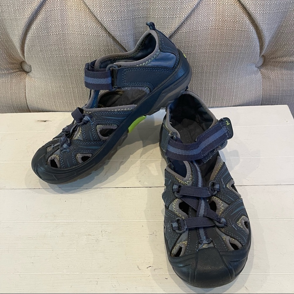 Merrell Boys' Hydro Sandals 3M/ (Women 6)